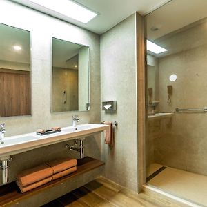 Double Room Partial Ocean View